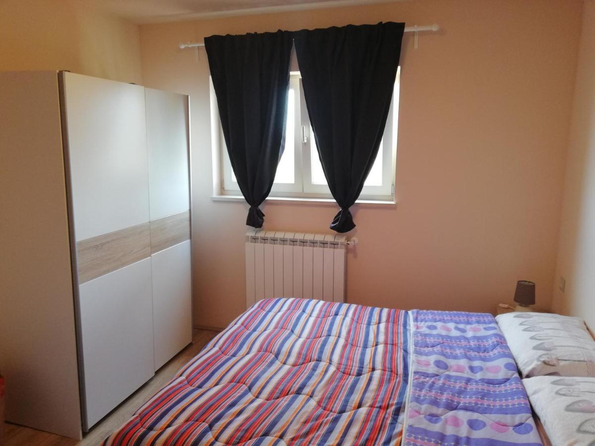 Apartman Nikola Ladrovici Εξωτερικό φωτογραφία